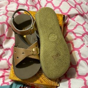 Sun-San sandals size 11 Rose gold